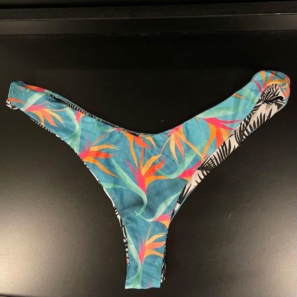 Moana Bikini Cookie Shake Set - Picture 3 of 4